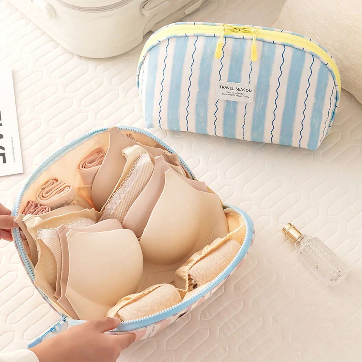 下着収納袋ポータブル多目的トラベルオーガナイザーバッグオック - Travel Accessories Organizer Bag のレビューと価格